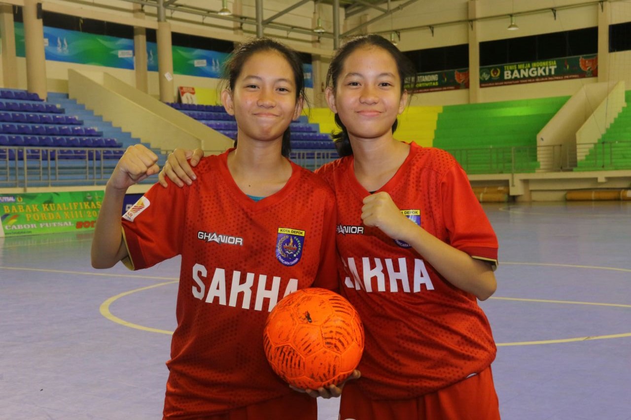 Duo Kembar Salma & Salwa Atlet Futsal Putri Kota Depok