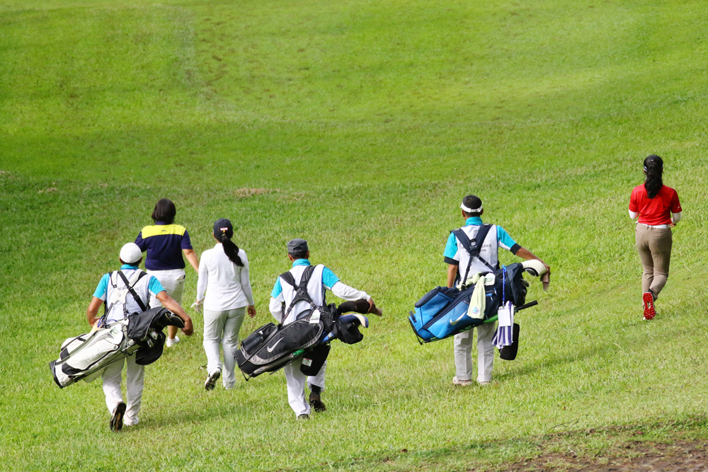 Kontur tanah lapangan golf Heritage Dago Bandung yang berbukit