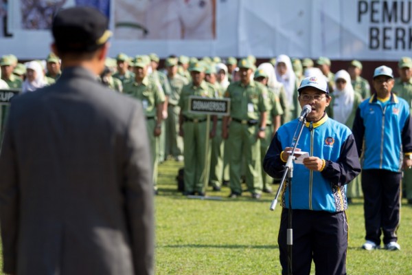 Walikota Depok Lepas Kontingen PORDA dan PEPARDA Kota Depok
